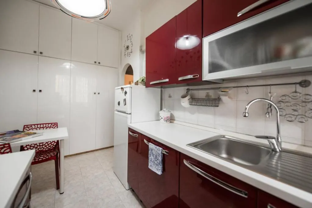 Appartamento Moderno - San Paolo 60m dalla metro Roma 0*,